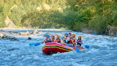 Si sos amante de la aventura no podés perderte esta experiencia de rafting en la Patagonia en el verano 2025.