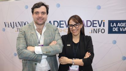 Antonio Márquez, director comercial de MapaPlus para Latinoamérica, Mónica Salamanca, directora para Colombia. &nbsp;