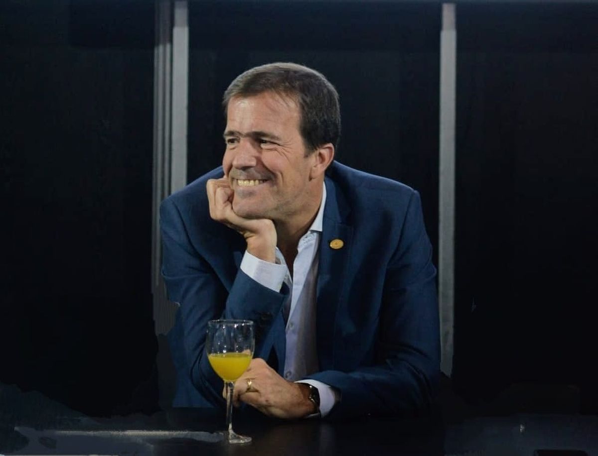 Las agencias deben invertir en capacitación y tecnología para ratificar que somos los expertos en viajes. Debemos ser agentes de viajes tecnológicos, dijo Andrés Deyá.