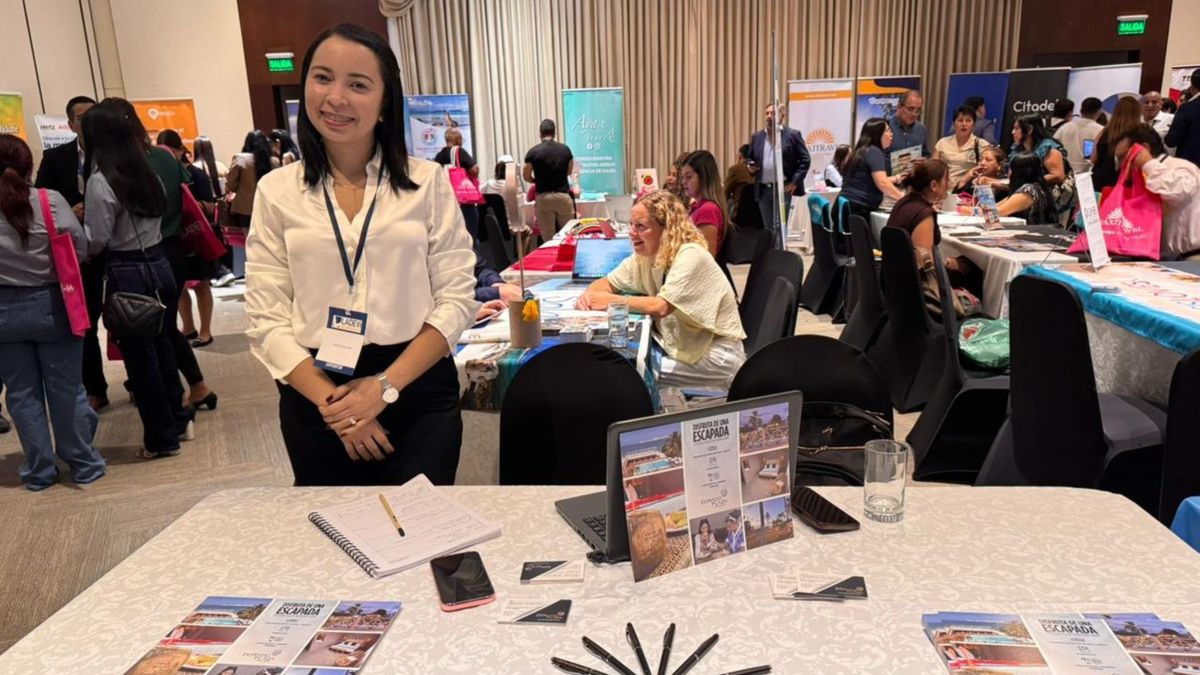Rossy Guzmán, de Hoteles Dorado Plaza, en Ladevi Workshop Guayaquil. 