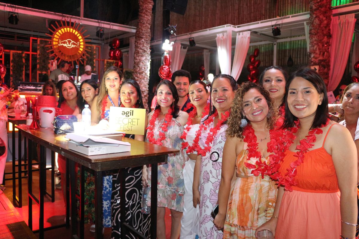 El equipo comercial de Ágil empoderado en su mayoría por chicas.