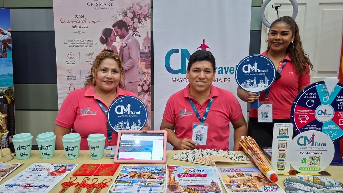 Raquel Casaperalta, Christian Díaz y Leslie Velasquez, de CM Travel. Raquel Casaperalta, Christian Díaz y Leslie Velasquez, de CM Travel.