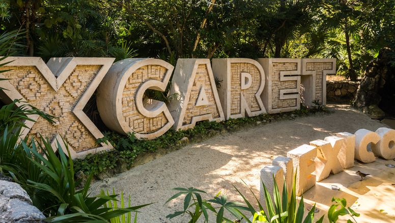 ¿Cuál es la situación de los parques Xavage y Xenses Insomnia de Grupo Xcaret?