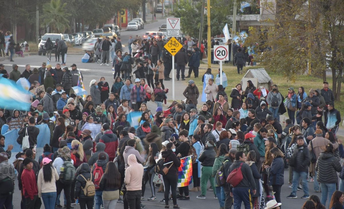 No podemos permitir que se perjudique a toda la sociedad en su conjunto, comunicó Gustavo Hani, presidente de la Cámara Argentina de Turismo.