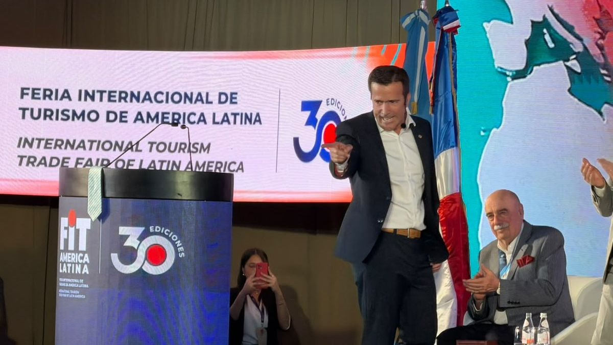 Andrés Deyá cerró su etapa al frente de FIT con un homenaje a antiguos dirigentes y un reclamo de mayor reconocimiento para el turismo.