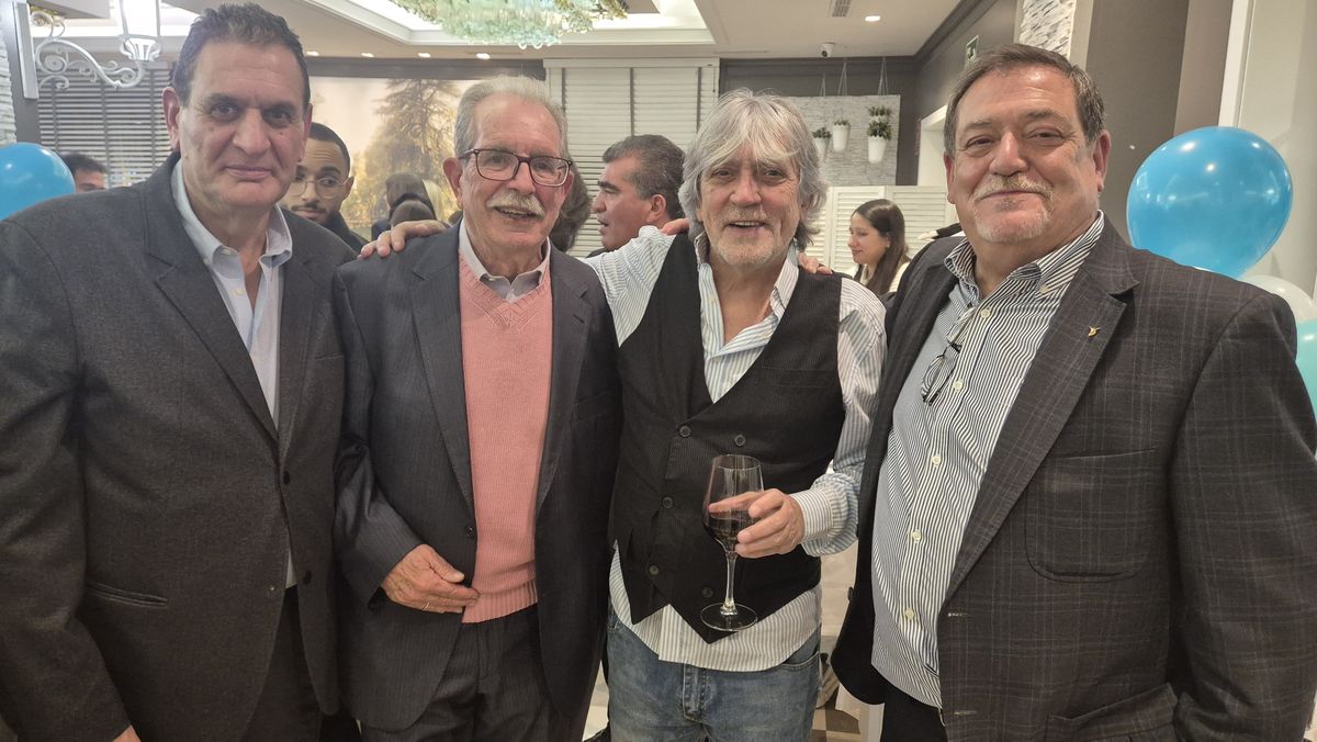 Ejecutivos y aliados estratégicos en el 43° aniversario de Surland.