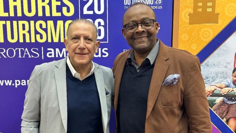 Alex Pace, CEO de GMS, y Donovan White, director de Turismo de Jamaica Tourism Board.