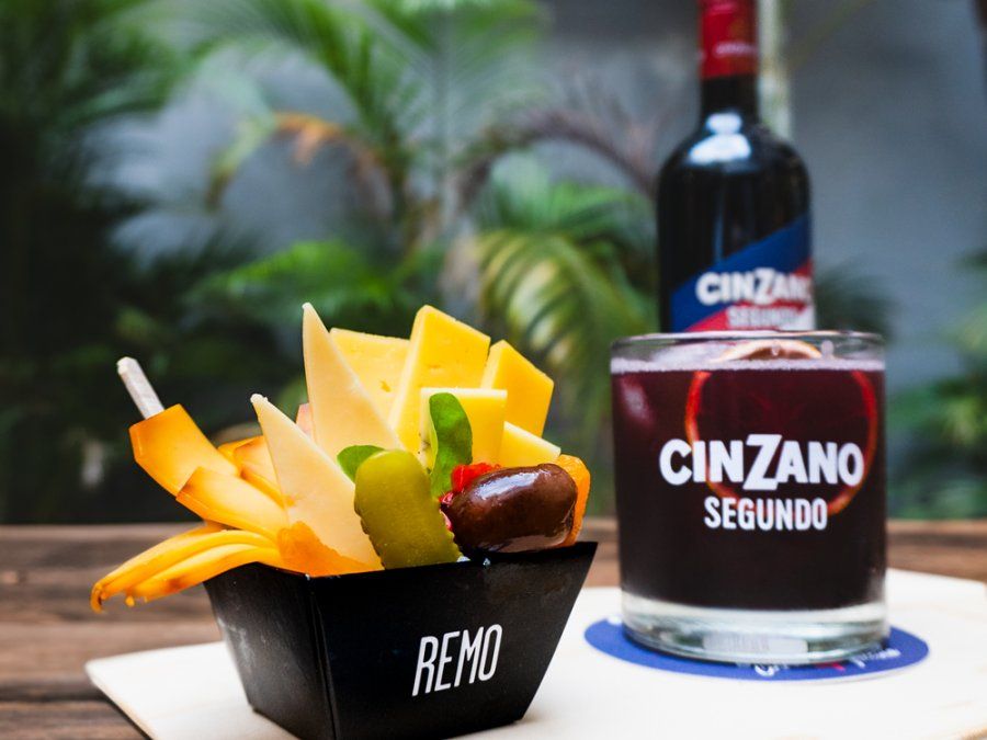 Combos en Buenos Aires: Tapeo de quesos y fiambres + Cinzano Segundo.