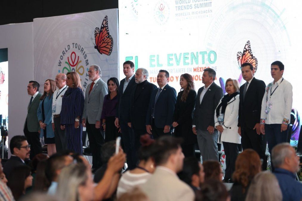 En el marco del WTTS Alfonso Martínez le solicitó apoyo a Torruco Marqués con el objetivo de que impida la cancelación de los vuelos Morelia-AICM.