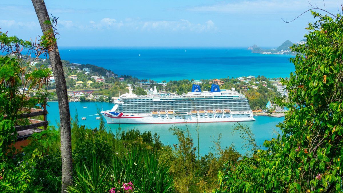 Los cruceros por el Caribe ofrecen una experiencia de viaje inolvidable.