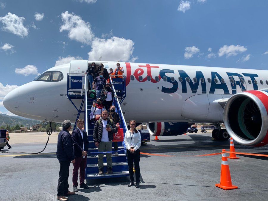 JetSMART es una de las aerolíneas low cost que operan en el país. Conocé sus ofertas y promociones. JetSMART es una de las aerolíneas low cost que operan en el país. Conocé sus ofertas y promociones.