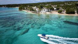 Barbados ofrece diversas actividades a los turistas que la visitan.