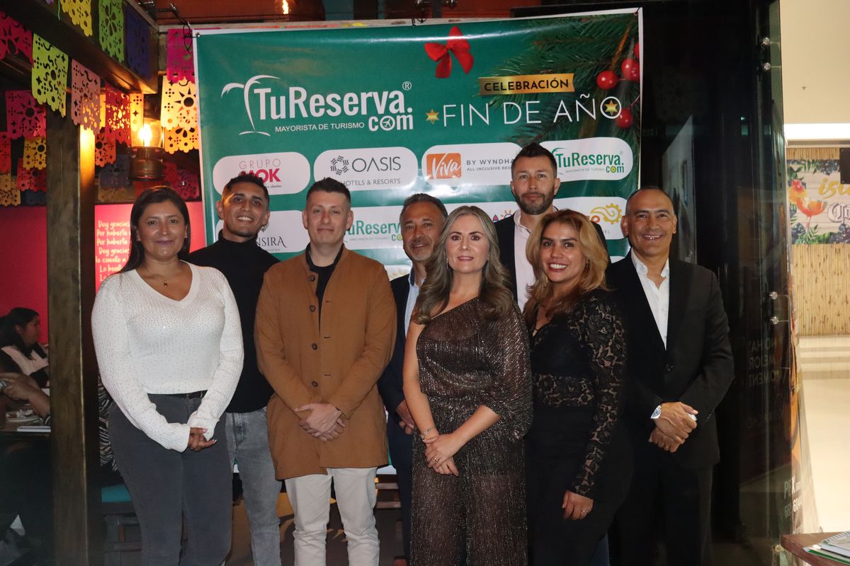 Agentes de viajes, patrocinadores y equipo de TuReserva com disfrutaron de una noche llena de premios, música y buena comida.&nbsp;