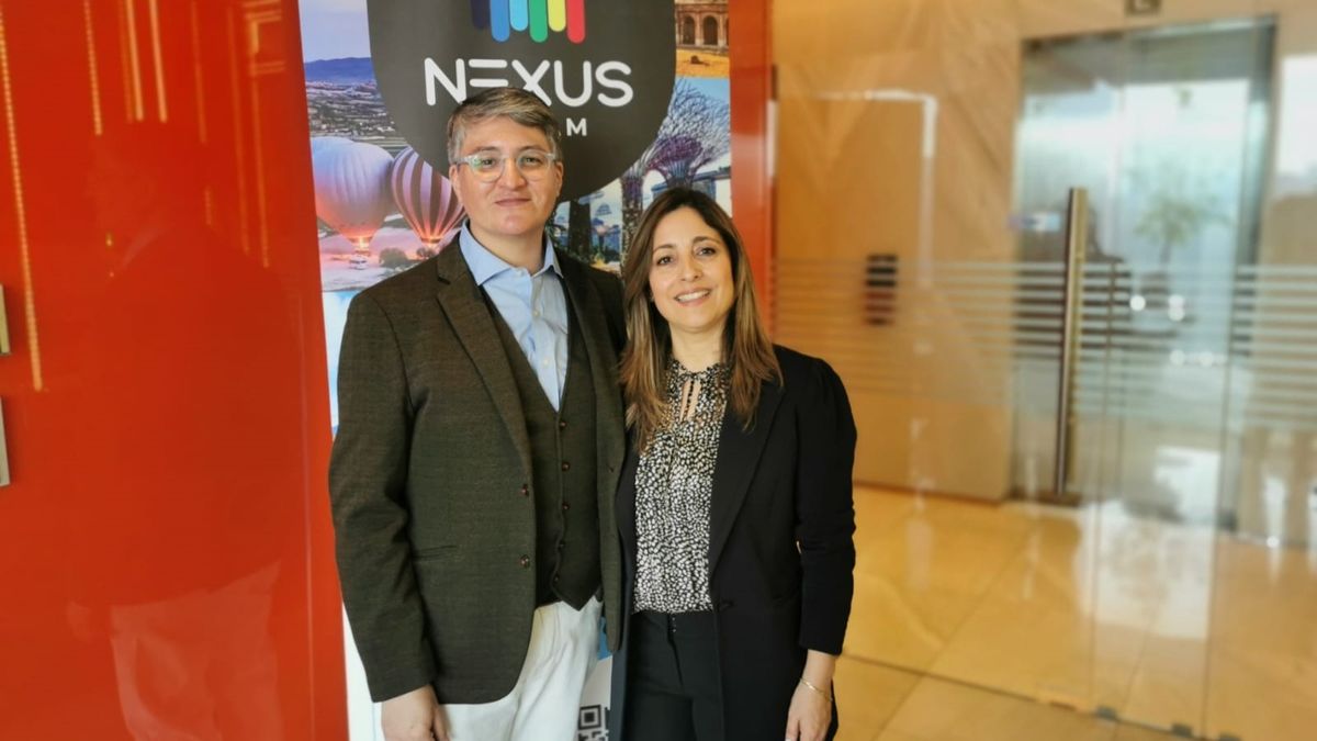 Aldo Valle, Commercial and Sales Representative Chile de Nexus Latam, junto a Claudia Ferrari, country manager de la compañía.