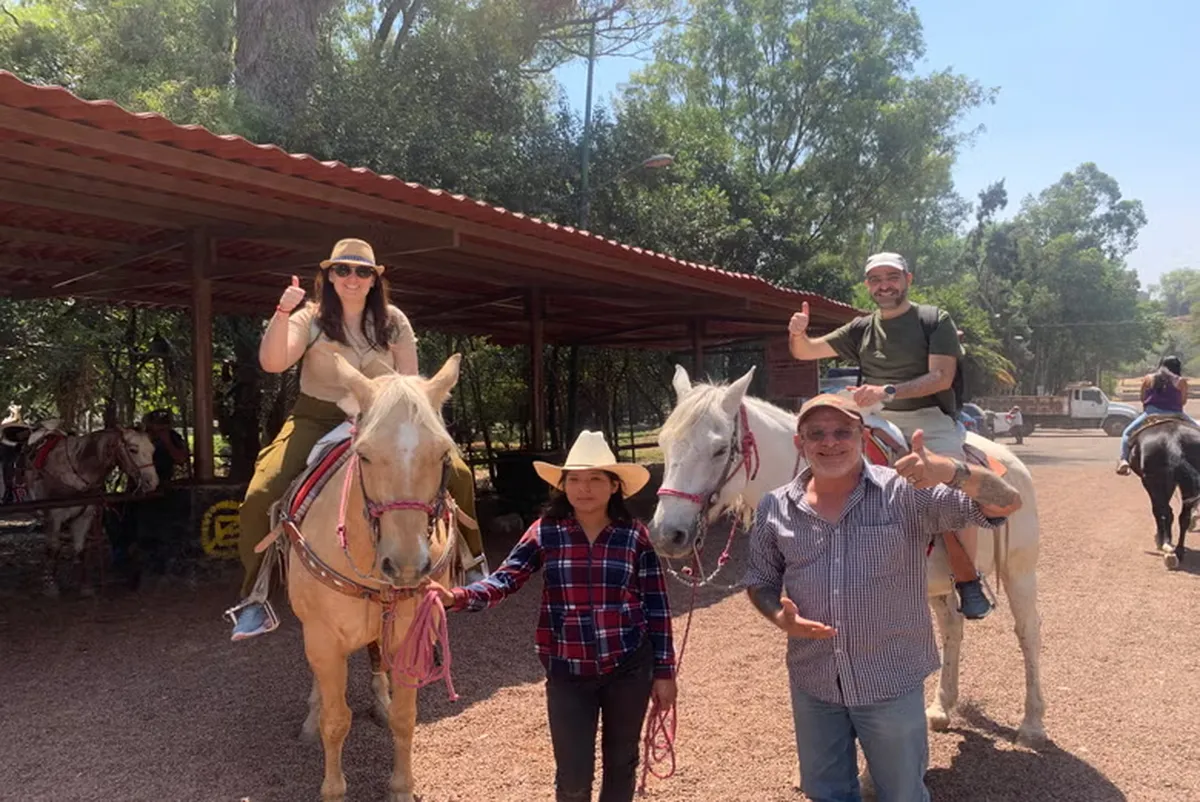 Cabalga en el Bosque de Nativitas en Ciudad de México.