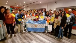 El secretario ejecutivo del Inprotur -Ricardo Sosa- recibió con la colaboración de la agencia receptiva Novoriente en Buenos Aires al primer grupo de turistas chinos que visitan Argentina después de la pandemia.