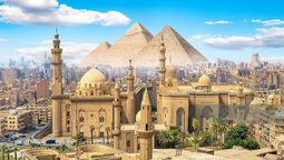 Visita El Cairo, la caótica pero cautivante capital de Egipto en tus vacaciones.