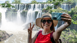 Aerolíneas Argentinas lanzó promociones para viajar por ese país a precios económicos.