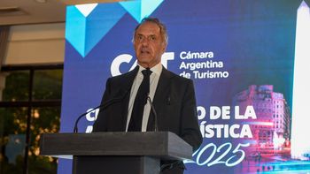 Qué dejó el balance turístico 2025 de Daniel Scioli: conectividad, FIT récord y datos clave.