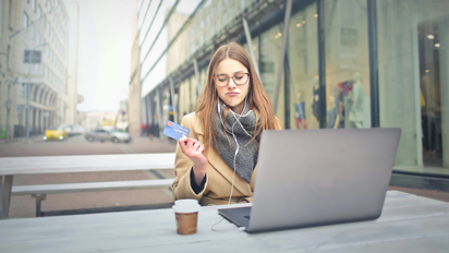 Sigue las recomendaciones de Profeco para evitar fraudes al comprar paquetes turísticos.