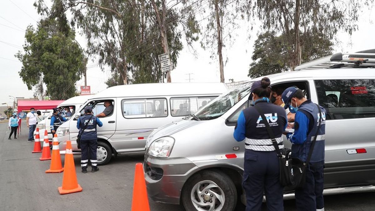 Un transporte turístico en regla evita infracciones. - Ladevi Medios y Soluciones Un transporte turístico en regla evita infracciones.
