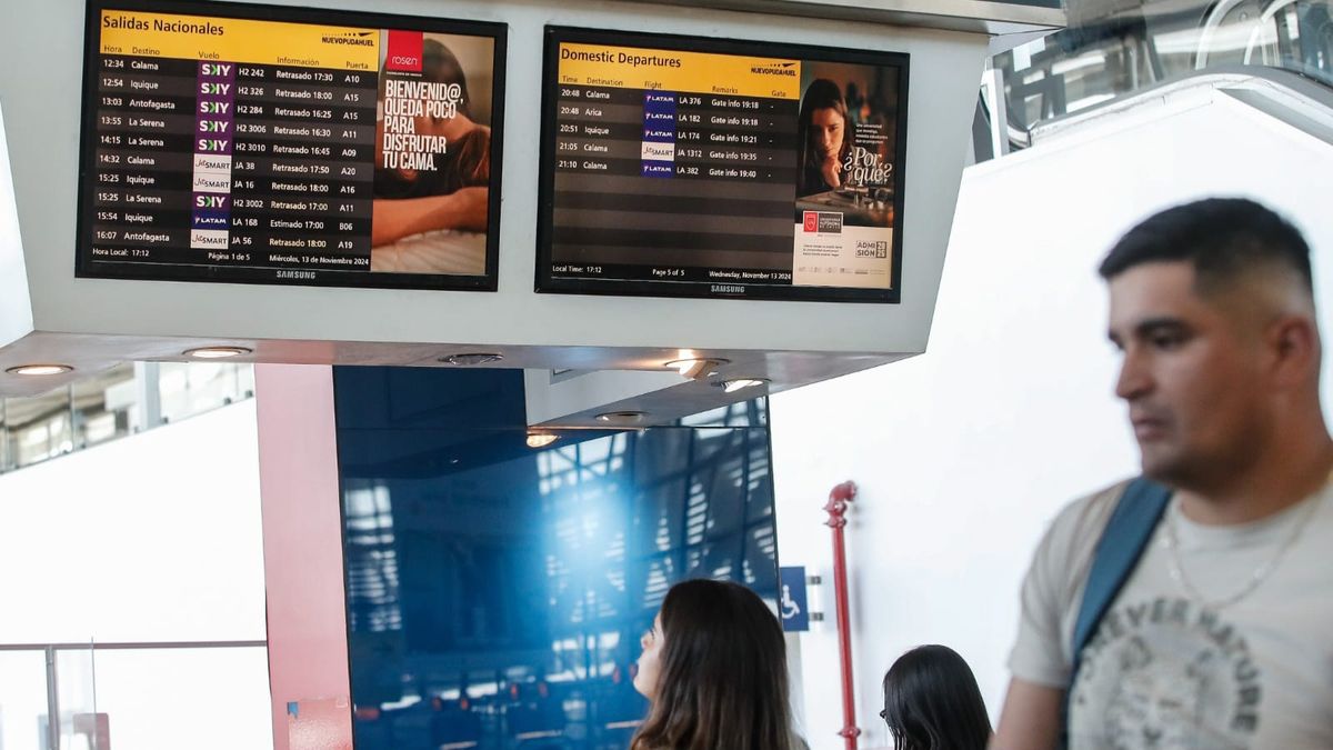 Aerolíneas proyectan que el Aeropuerto de Santiago superará los 26 millones de pasajeros antes de finalizar el año. - Ladevi Medios y Soluciones Aerolíneas proyectan que el Aeropuerto de Santiago superará los 26 millones de pasajeros antes de finalizar el año.