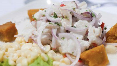El ceviche, uno de los platos más típicos de Perú
