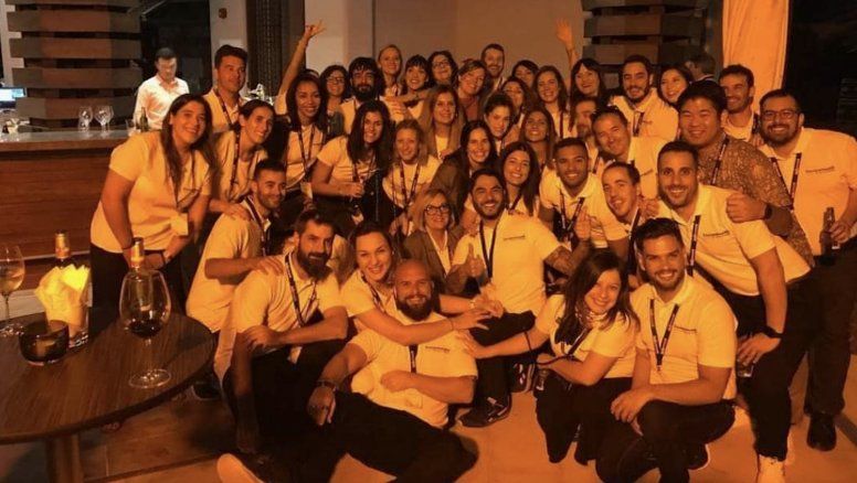 Parte del equipo de Europamundo.