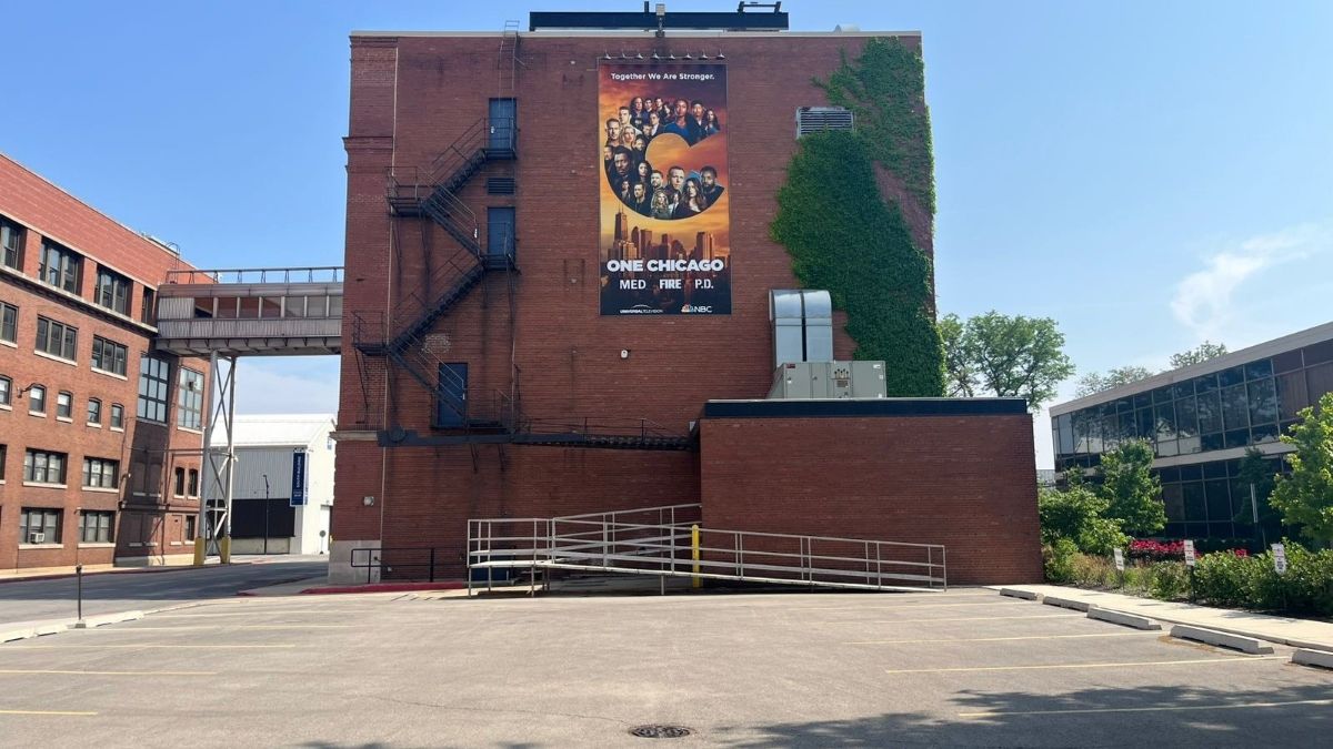 En los sets de Cinespace Studios, en Chicago, tienen lugar las grabaciones de exitosas series televisivas ambientadas en esa ciudad. 