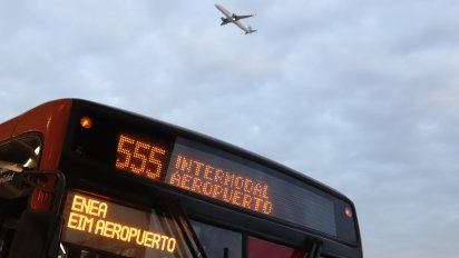 Aeropuerto de Santiago: Bus 555 completó 943 mil viajes en primer año