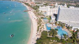 altText(Turismo en el Caribe: el golpe canadiense)}