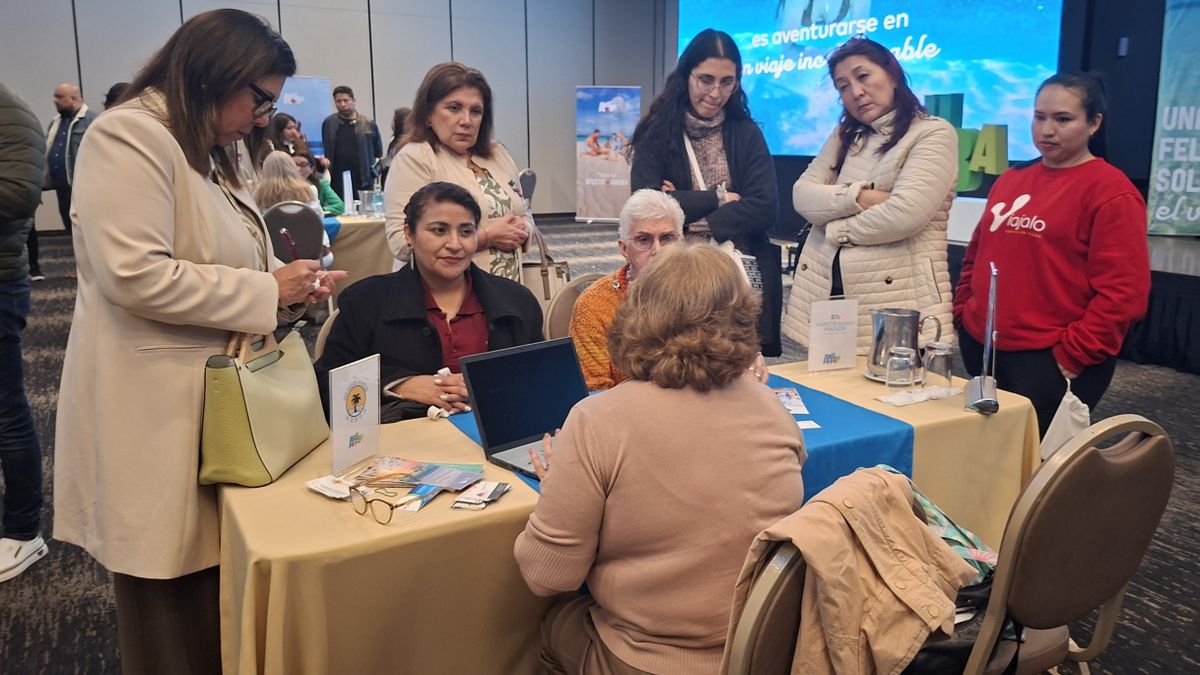 Agencias de viajes en la Rueda de Negocios de Aruba.