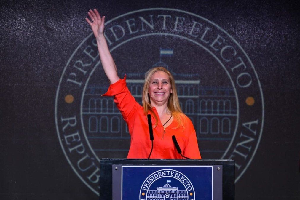 Karina Milei aprueba las nuevas bases de la Marca País Argentina. La Secretaria General de la Presidencia es la responsable la gestión técnica y operativa del organismo.