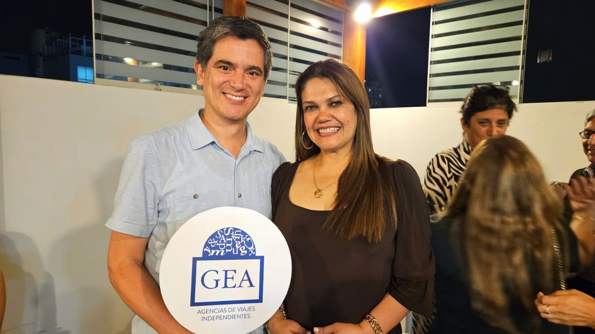 El director comercial de Cic Travel Per&uacute;, Carlos Revoredo tambi&eacute;n estuvo presente.