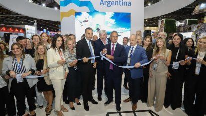 Para atraer turistas, especialmente desde Brasil, Bariloche no sube el precio del pase al Cerro Catedral. En WTM de San Pablo, el intendente Cortés anunció que el pase costará igual que el año pasado: $ 115 mil.