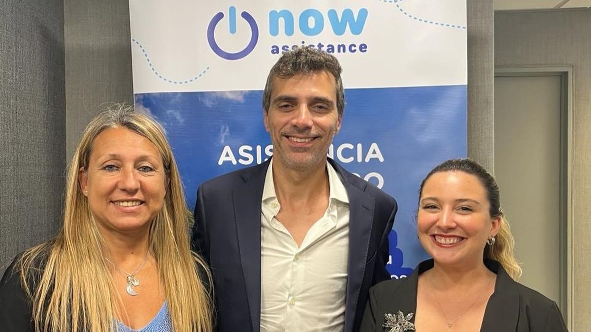 Now Assistance: María Sol Veiga, gerente comercial; junto a Federico Siri, CEO; y Constanza Aurello, supervisora comercial.