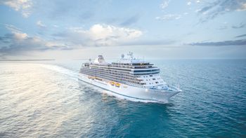 Regent Seven Seas anunció su nuevo viaje en crucero con una pasajera de lujo.