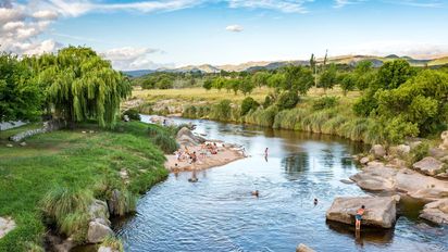 Verano en Córdoba: te invitamos a conocer algunos pueblos poco conocidos que son ideales para refrescarse y descansar durante la temporada veraniega. Verano en Córdoba: te invitamos a conocer algunos pueblos poco conocidos que son ideales para refrescarse y descansar durante la temporada veraniega.