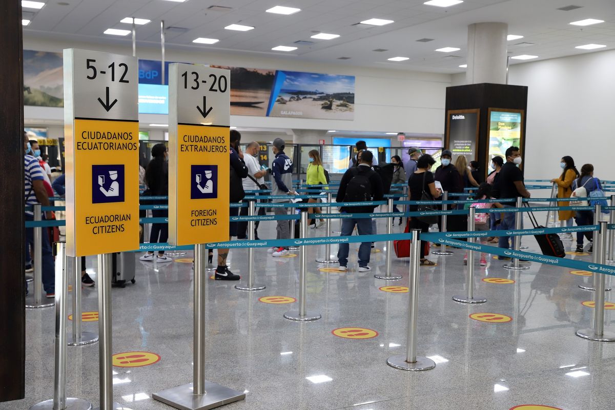 El aeropuerto de Guayaquil modificó temporalmente los requisitos de ingreso a la terminal. - Ladevi Medios y Soluciones El aeropuerto de Guayaquil modificó temporalmente los requisitos de ingreso a la terminal.