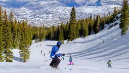 altText(Ni la Patagonia ni los Alpes: este es el destino de nieve top que combina arte y naturaleza)}