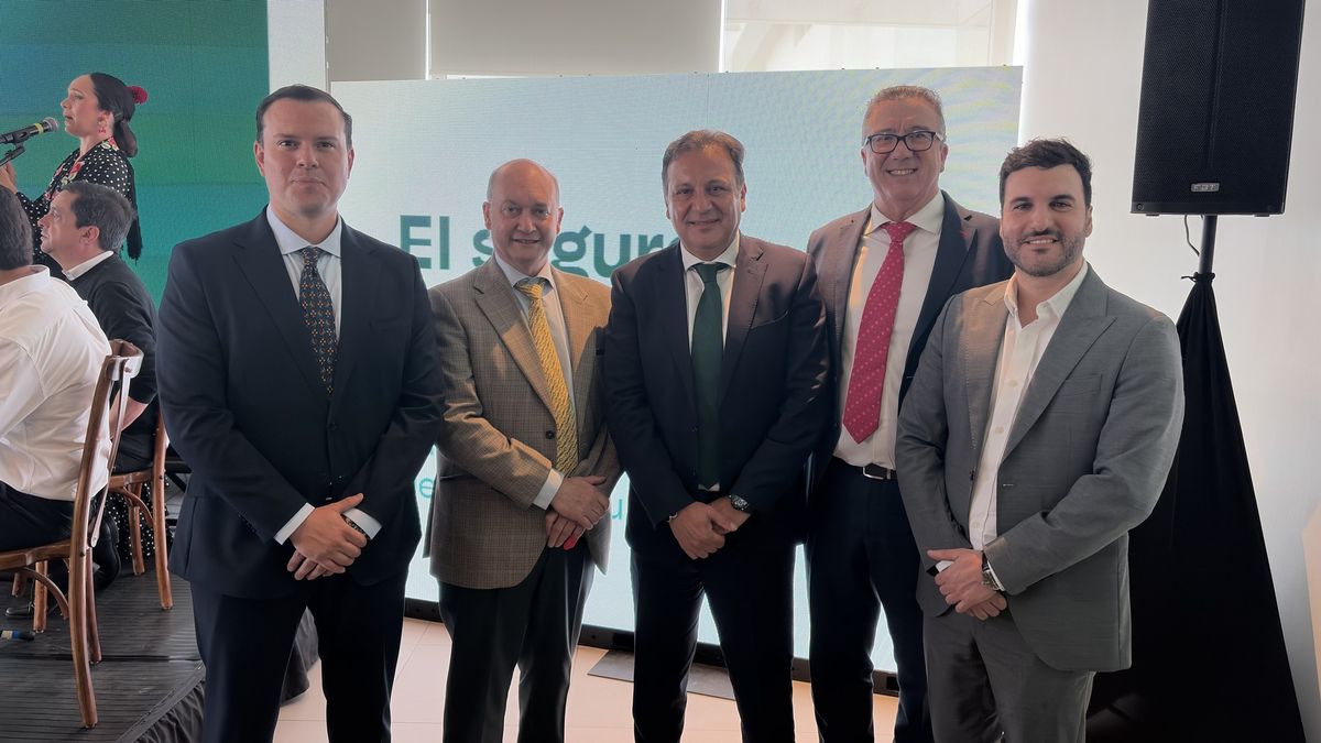 Presentación oficial de alianza entre Intermundial y Equisuiza, en Quito.