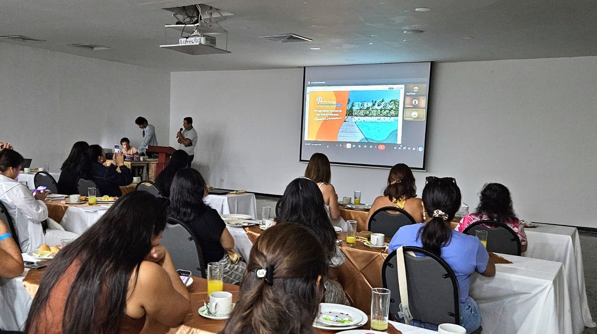 Capacitación con Punta Cana Experience.