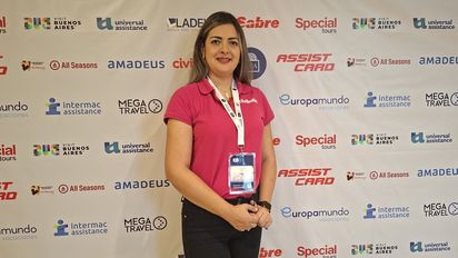 Jennifer Vargas, Account Manager B2B Colombia, representa a Civitatis en el marco de la 4ta Convención del Grupo GEA en Perú.