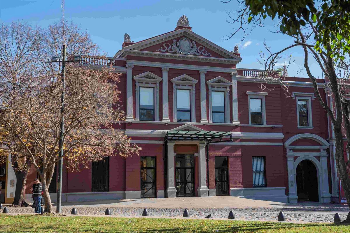 Buenos Aires: El Centro Cultural Recoleta volvió a lucir su fachada y su misión original. 