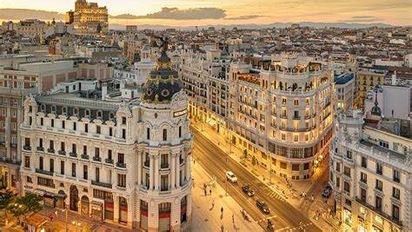Más del 8% del PIB del Madrid proviene del turismo, un sector que el gobierno regional viene potenciando en los últimos años.