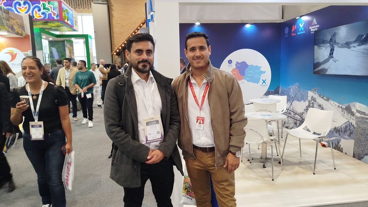 Jorge Jayo y Paul Ruiz, gerente de Check In.
