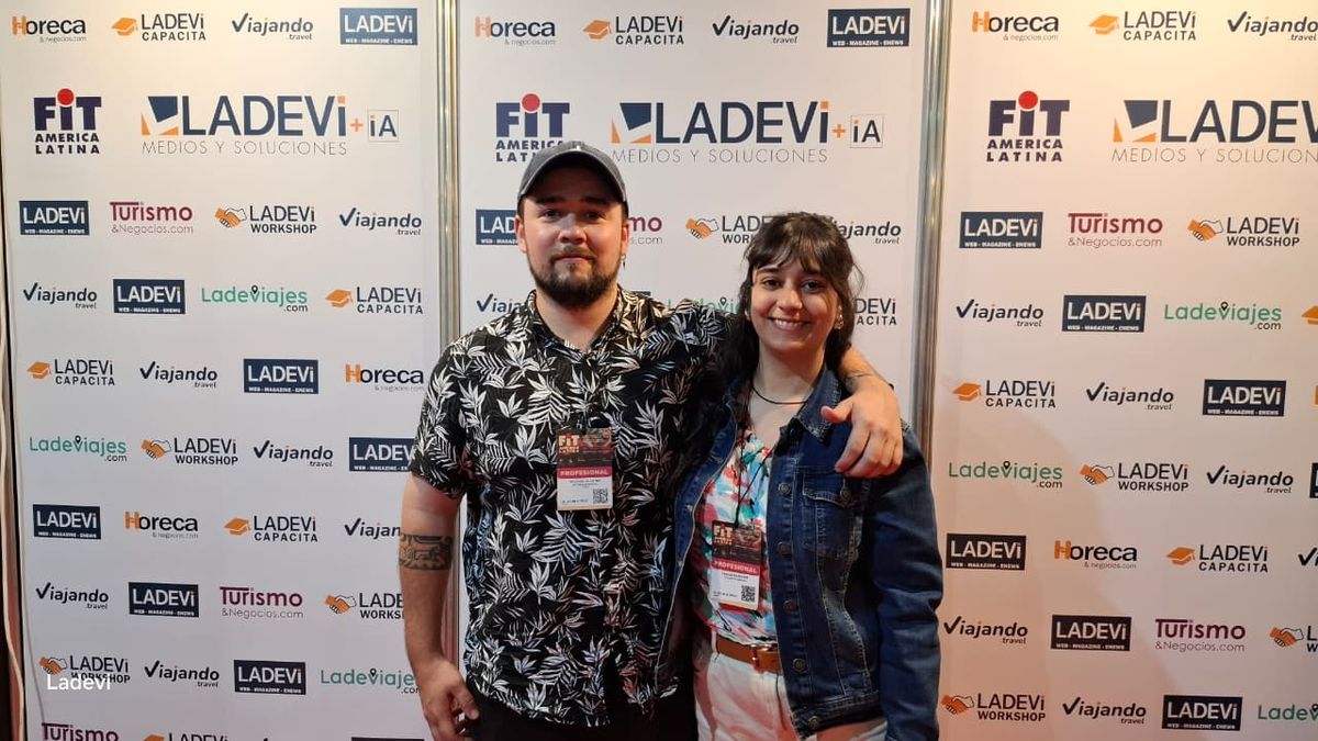 Nicolás De La Noi y Fernanda Rojas, de Hotumatur.