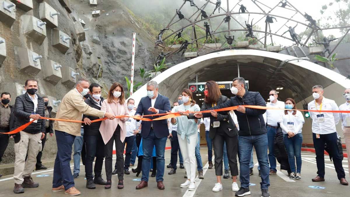 Inauguración del Túnel de la Línea