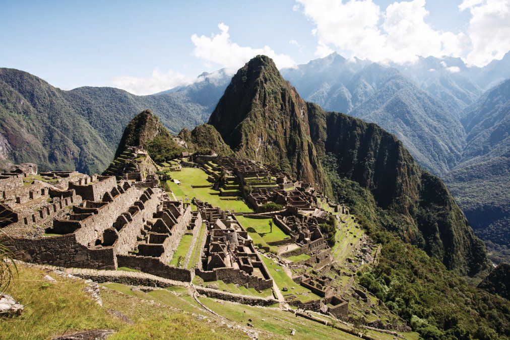 Para ingresar a Perú, los mayores de 18 años deben contar con la tercera dosis de la vacuna contra Covid-19. - Ladevi Medios y Soluciones Para ingresar a Perú, los mayores de 18 años deben contar con la tercera dosis de la vacuna contra Covid-19.