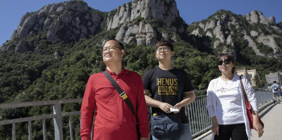 Turistas coreanos en Montserrat, Cataluña